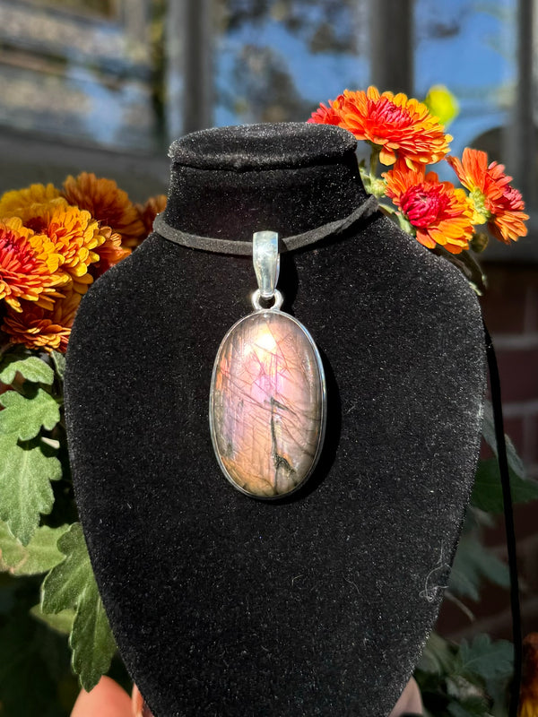 Sterling Silver Labradorite Oval Pendant