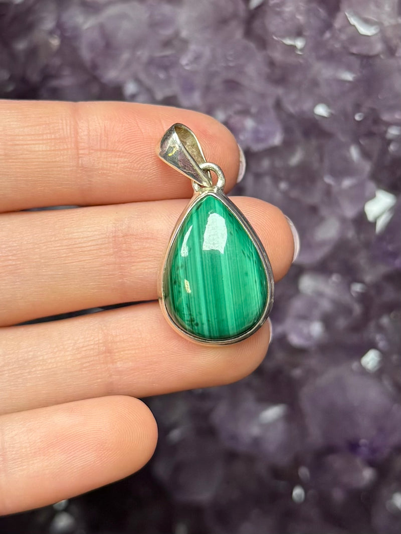 Sterling Silver Teardrop Malachite Pendant