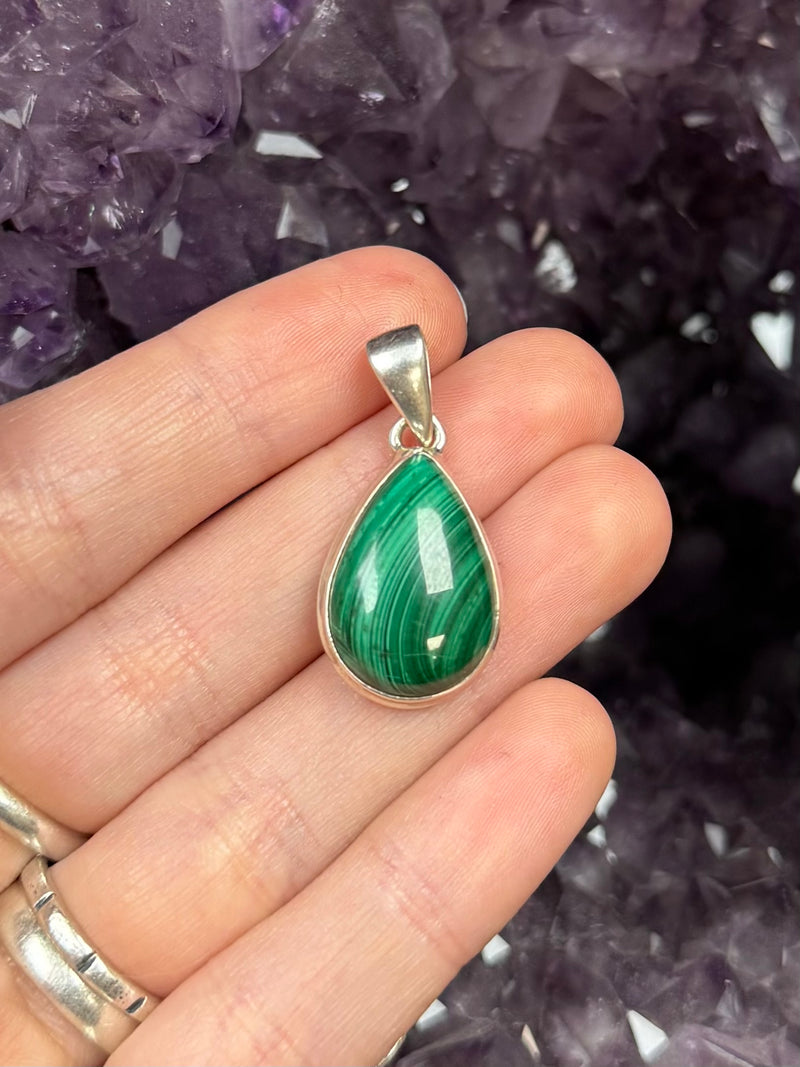 Sterling Silver Teardrop Malachite Pendant