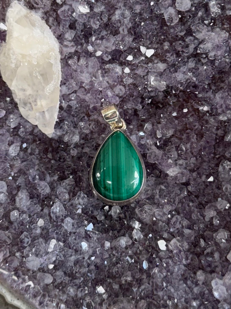 Sterling Silver Teardrop Malachite Pendant