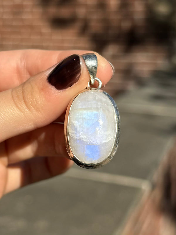 Sterling Silver Rainbow Moonstone Oval Pendant