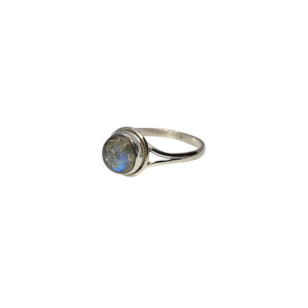 Labradorite Sterling Silver Ring - Circle Stone