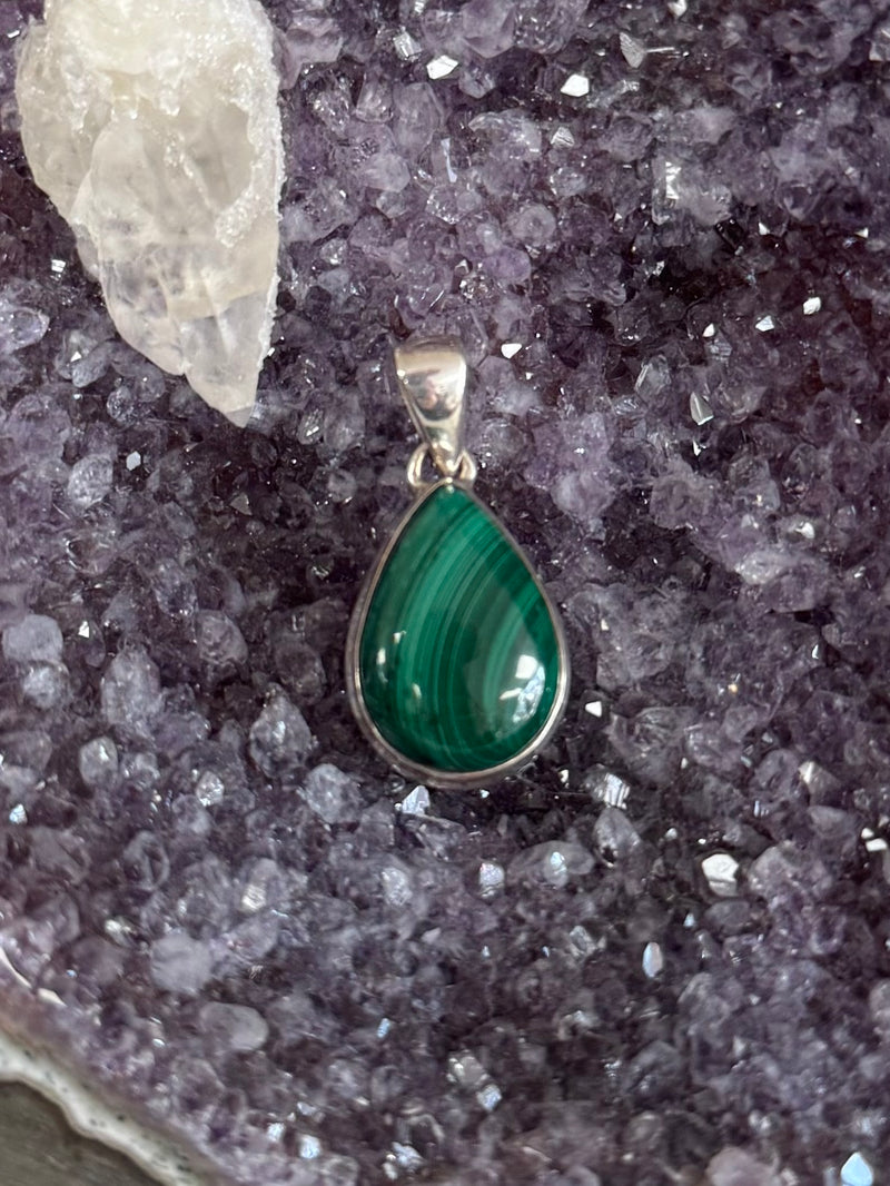 Sterling Silver Teardrop Malachite Pendant