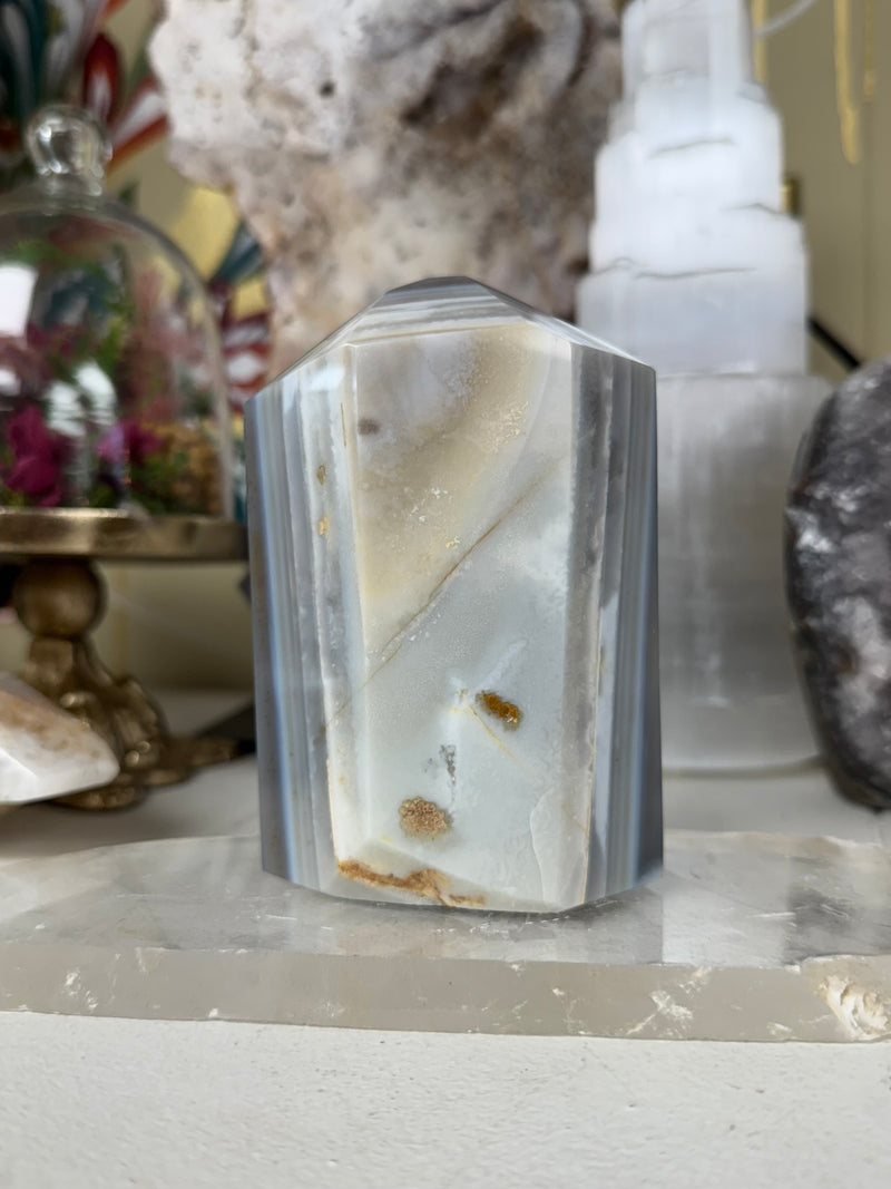 Agate Geode Tower with Dendritic Inclusions