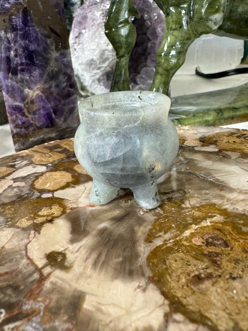 Mini Crystal Cauldron (Choose your stone type)