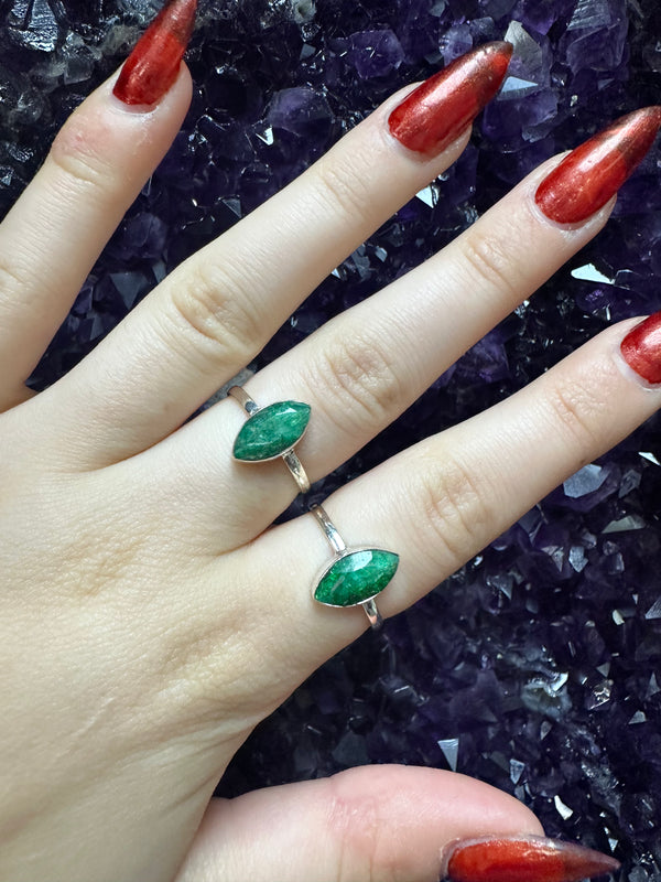 Emerald Stone Stone Sterling Ring