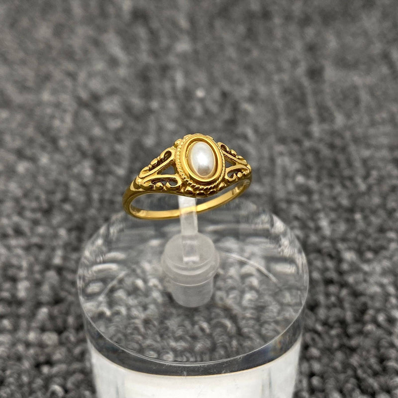 18K Gold Plated Inlaid Pearl Vintage Style Ring