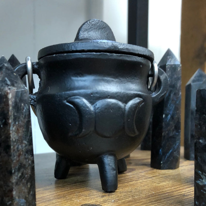 Cast Iron Classic Mini Cauldron - Imprinted Triple Goddess Symbol