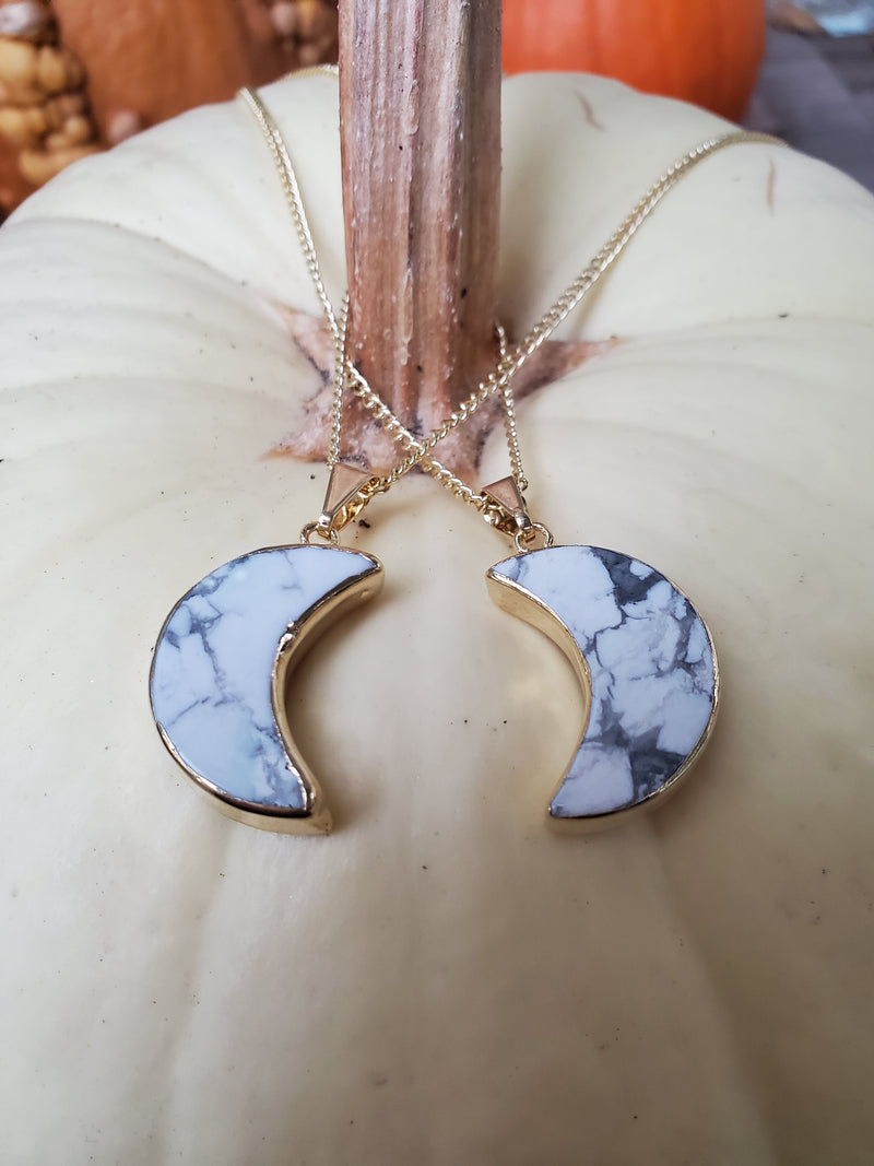 Howlite Moon Necklace - Gold