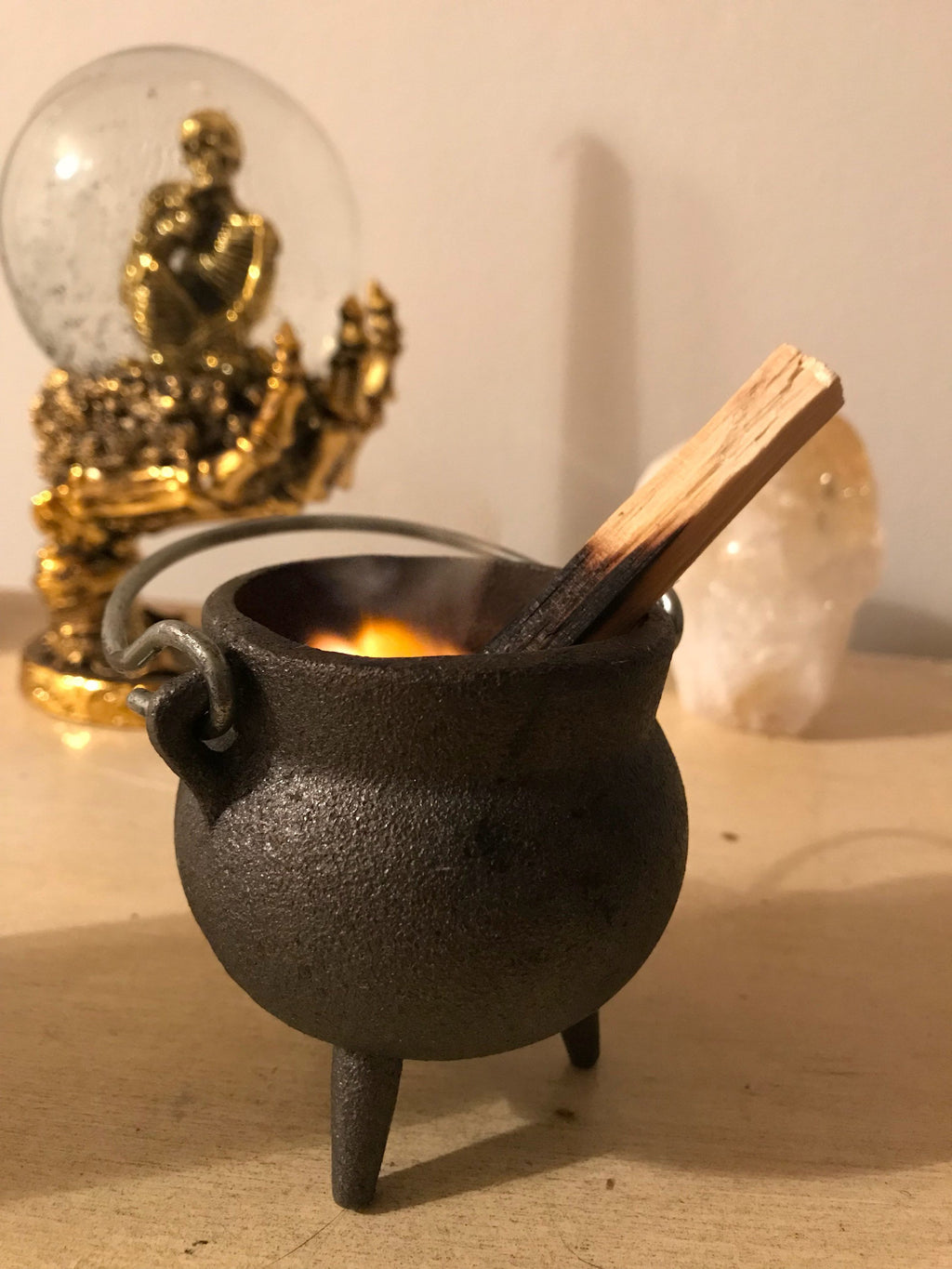 Cast Iron Classic Mini Cauldron